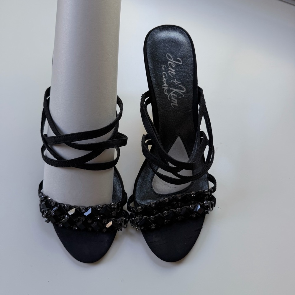 Black Strappy Heeled Sandals with Chain Detail - Picture 4 of 13